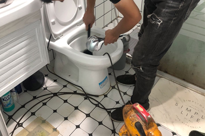 彭阳疏通下水道