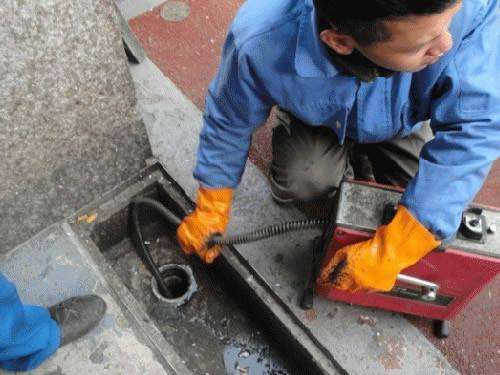 彭阳疏通下水道