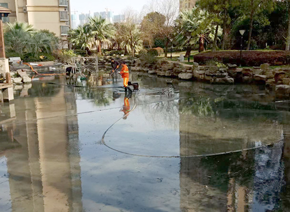 彭阳景观池淤泥清理